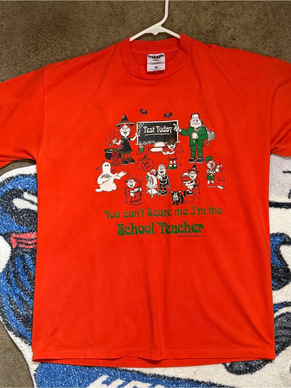 Vintage jerzees 90’s Halloween Schoolline  Teacher T-Shirt  Size L Made In USA